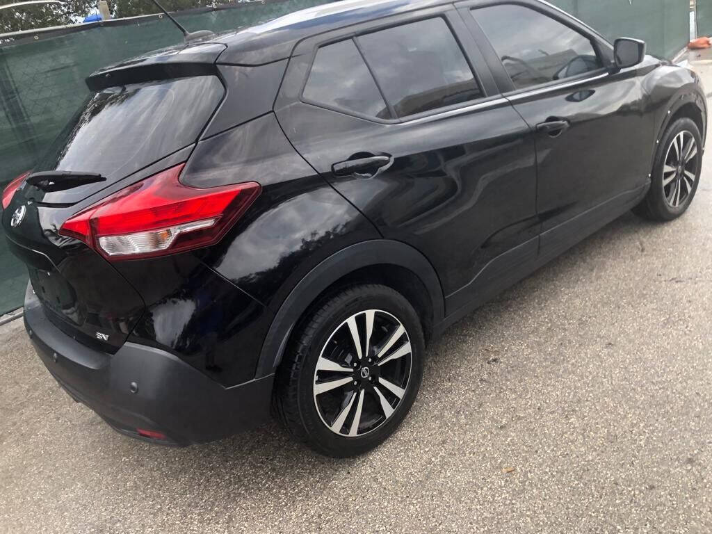 2020 NISSAN Kicks Hatchback - $16,500