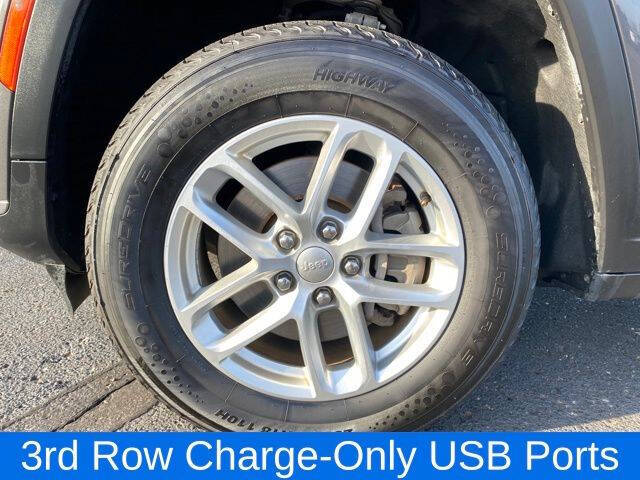 2023 Jeep Grand Cherokee L Laredo