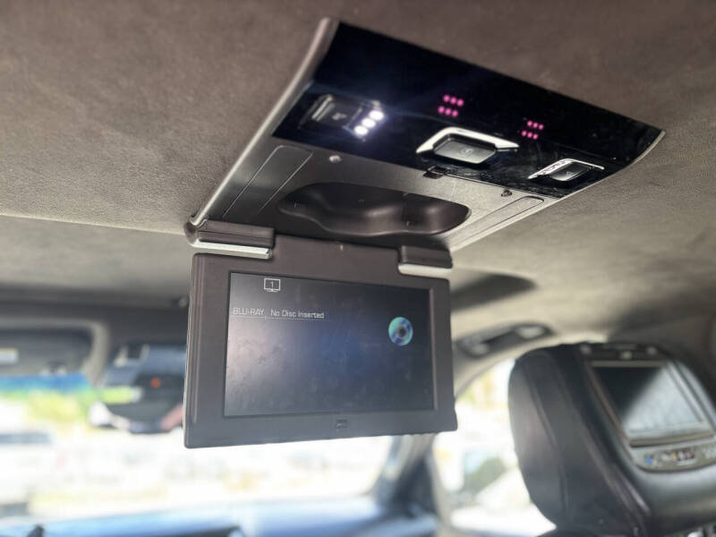 2015 Cadillac Escalade Platinum