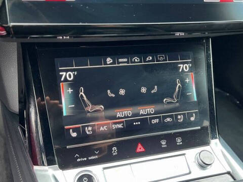 2024 Audi Q8 Sportback e-tron quattro Premium Plus S line