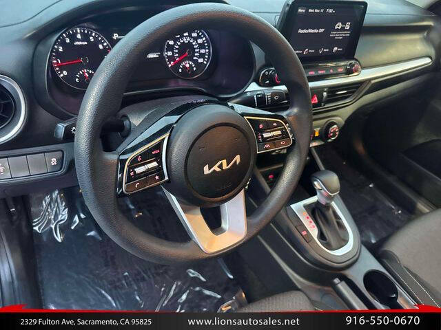 2022 Kia Forte FE