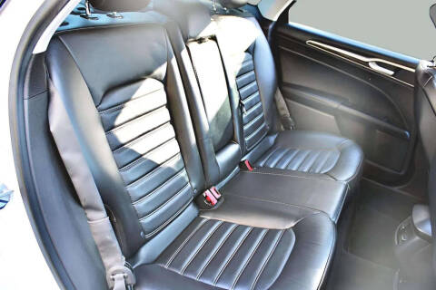 2014 Ford Fusion Hybrid SE