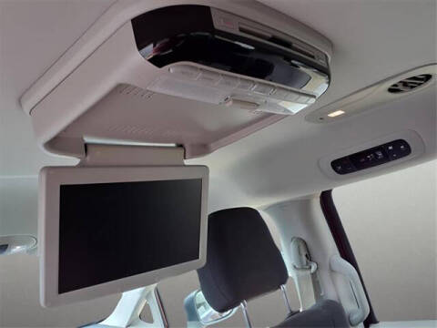 2020 Chrysler Voyager LX