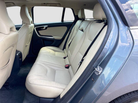 2017 Volvo V60 T5 Premier