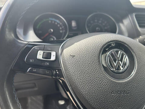 2015 Volkswagen e-Golf SEL Premium