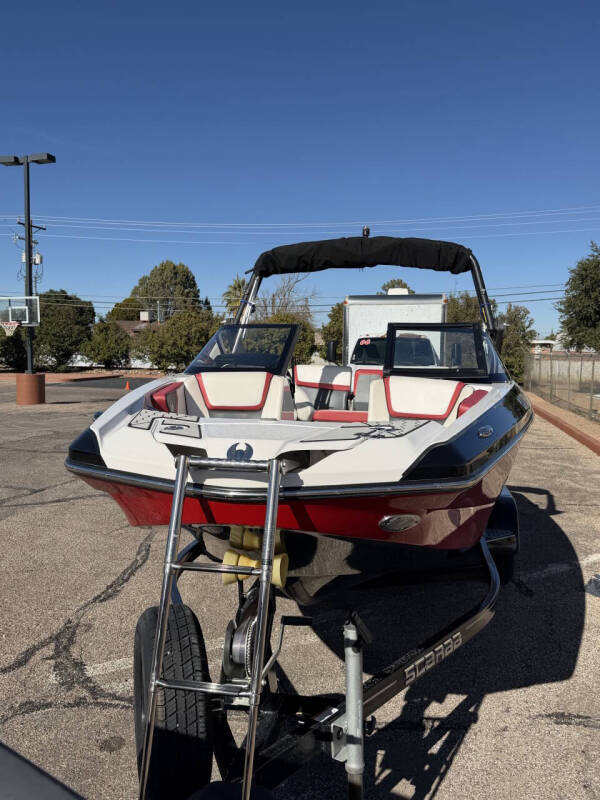 2019 Scarab 215 ID