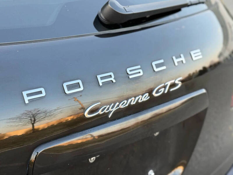 2013 Porsche Cayenne GTS