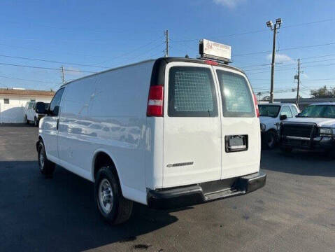 2017 Chevrolet Express 2500