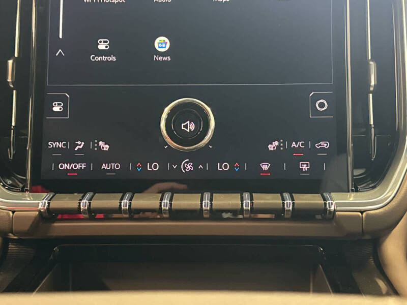 2025 GMC Yukon XL Elevation