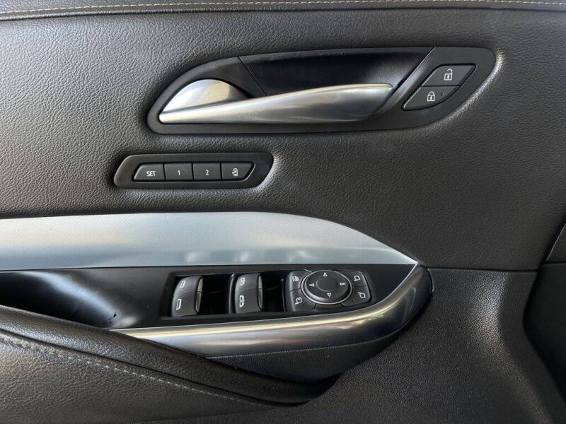 2020 Cadillac XT4 Premium Luxury