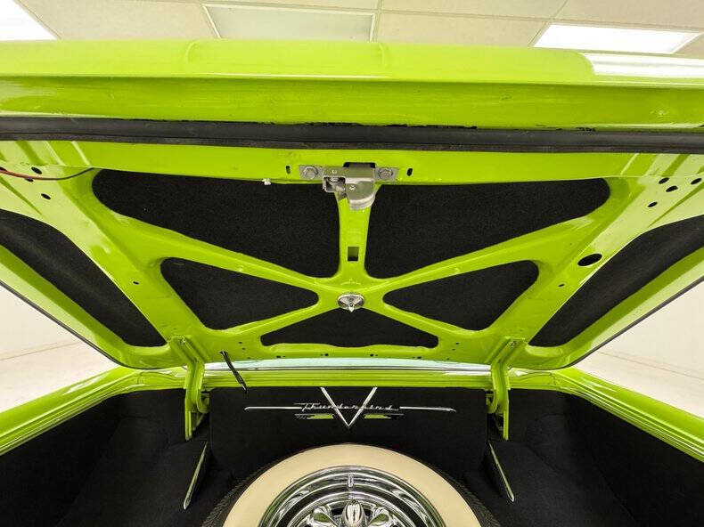 1962 Ford Thunderbird