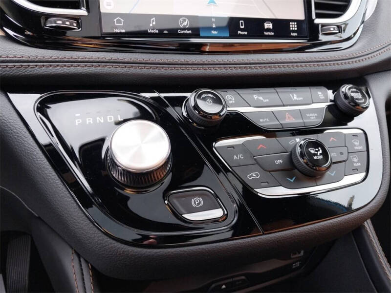 2026 Chrysler Pacifica Pinnacle