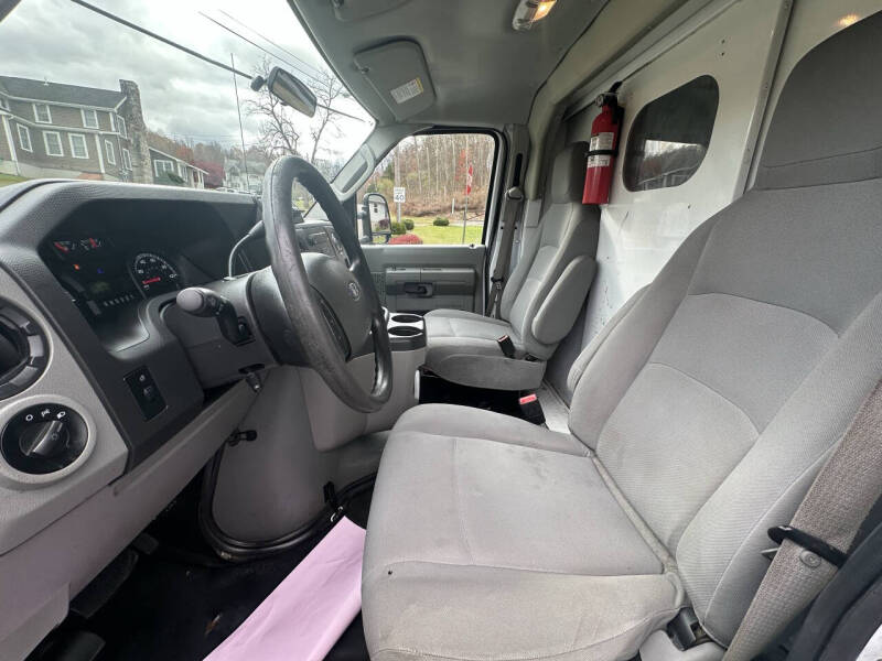 2016 Ford E-Series E-350 SD