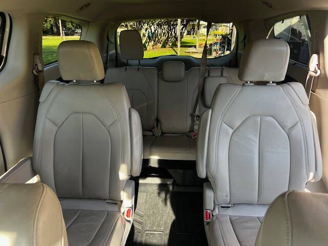 2017 Chrysler Pacifica Touring Plus