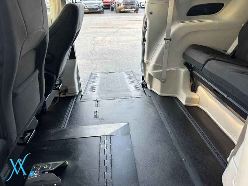 2018 Chrysler Pacifica Touring Plus