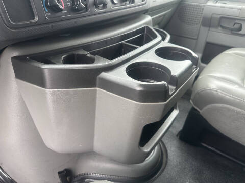 2009 Ford E-Series E-250