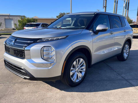 2026 Mitsubishi Outlander ES