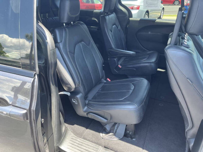 2018 Chrysler Pacifica Touring L Plus