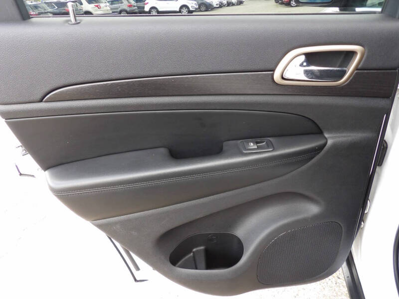 2017 Jeep Grand Cherokee Laredo