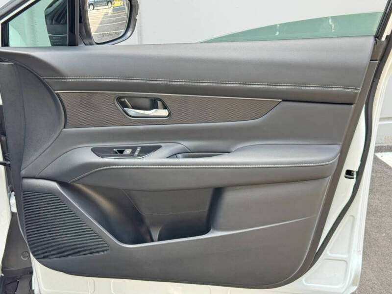 2025 Nissan Murano SV