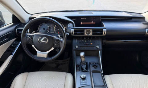 2016 Lexus IS 200t