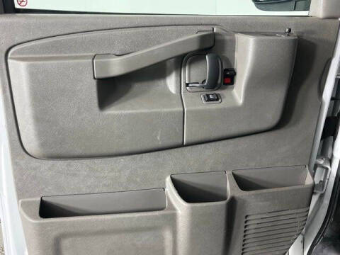 2024 GMC Savana 2500