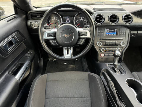 2016 Ford Mustang V6