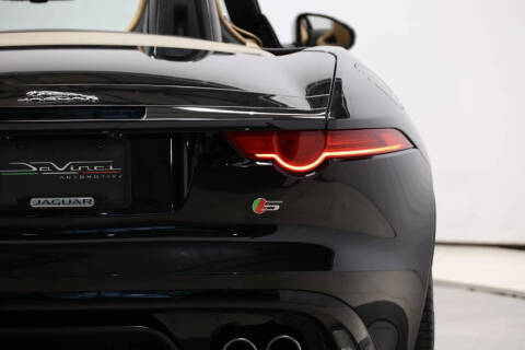 2014 Jaguar F-TYPE V8 S