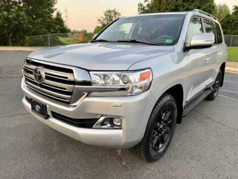 2017 Toyota Land Cruiser