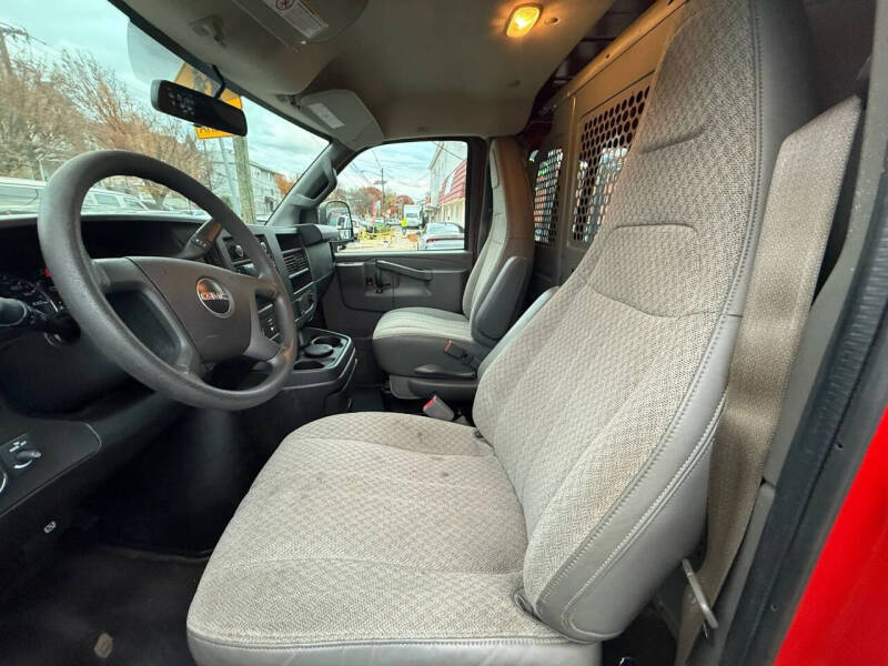 2019 GMC Savana 2500
