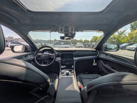 2025 Jeep Grand Cherokee Overland