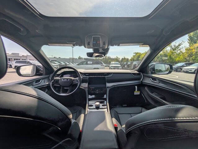 2025 Jeep Grand Cherokee Overland