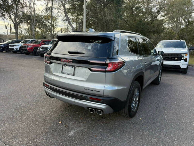 2025 GMC Acadia Elevation