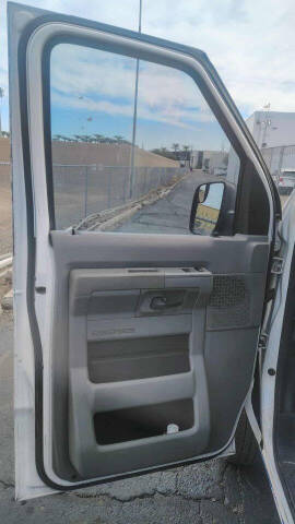 2011 Ford E-Series E-150