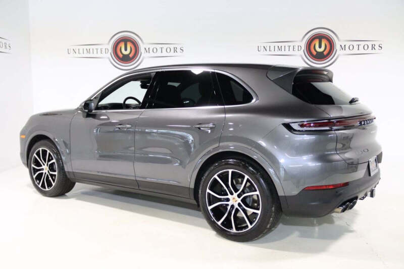 2024 Porsche Cayenne