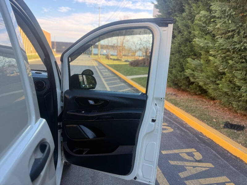 2016 Mercedes-Benz Metris