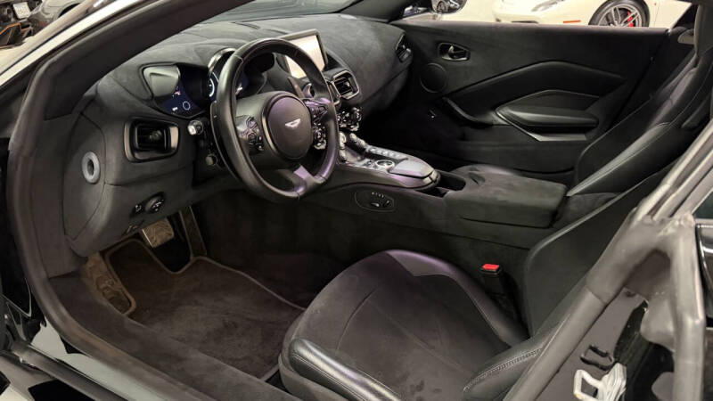 2019 Aston Martin Vantage