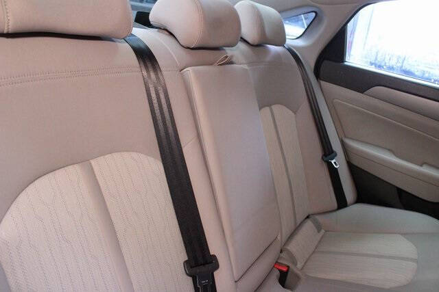 2016 Hyundai Sonata Hybrid SE