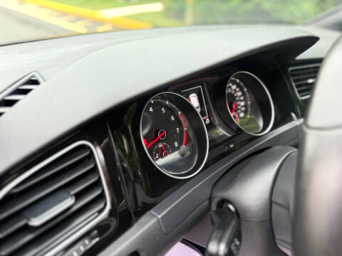 2018 Volkswagen Golf GTI S