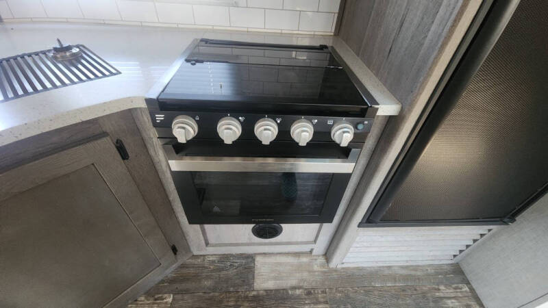 2019 Keystone Outback 324CG