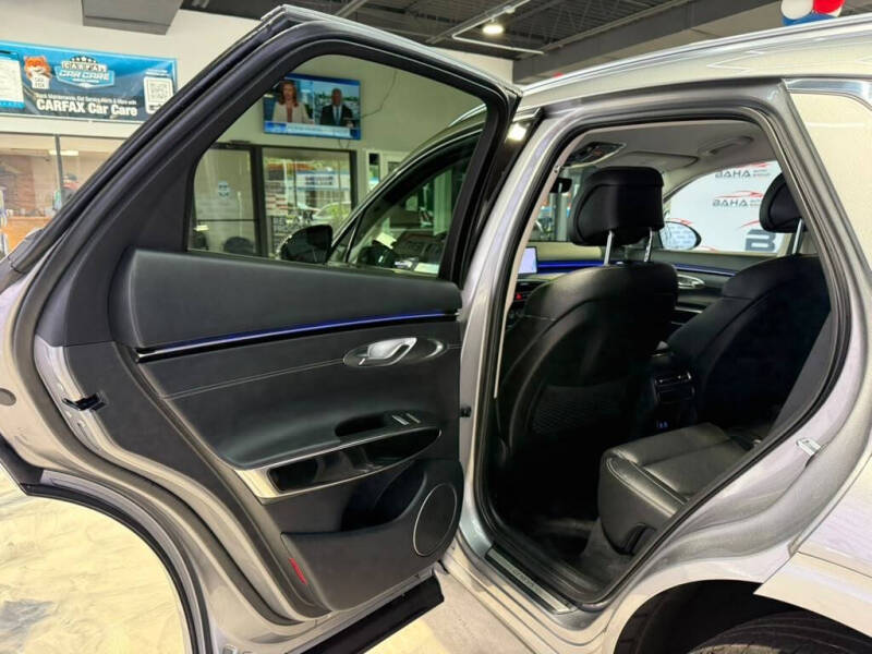 2026 Genesis GV70