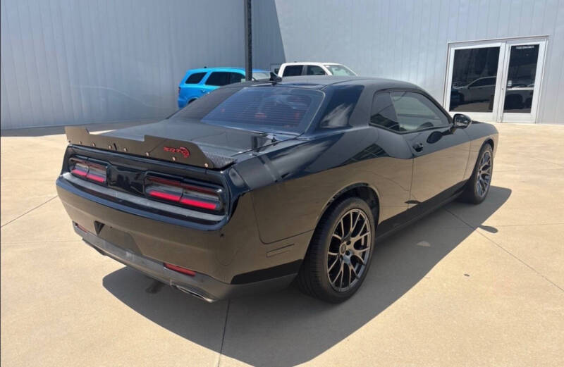 2016 Dodge Challenger SRT Hellcat