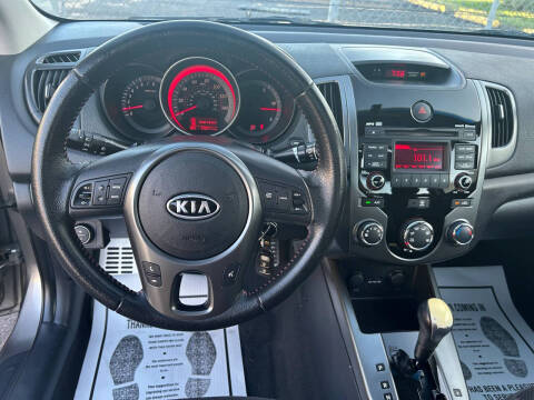 2010 Kia Forte Koup SX