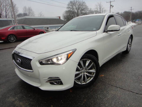 2015 Infiniti Q50 for sale at North South Motorcars in Seabrook NH