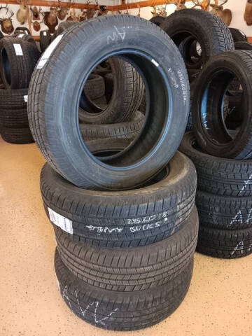 235/60R18 Michelin  Defender LT X M/S