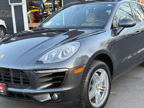 2017 Porsche Macan S