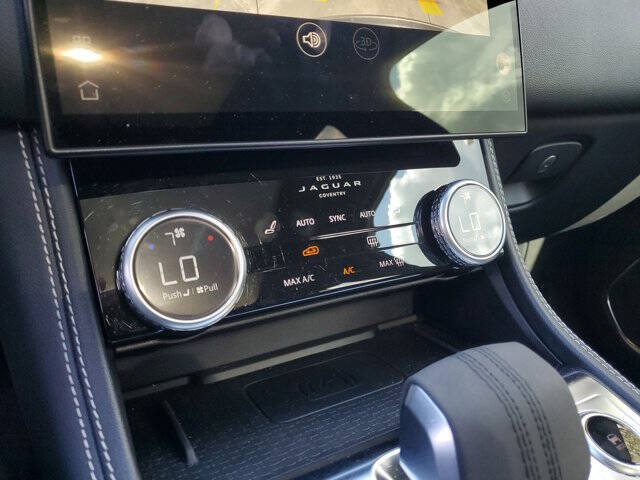 2024 Jaguar F-PACE P250 R-Dynamic S