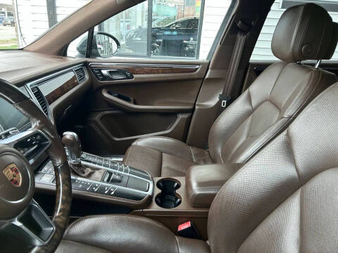 2017 Porsche Macan S
