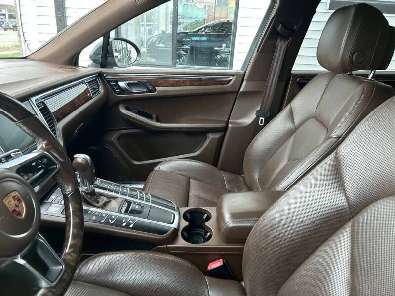 2017 Porsche Macan S