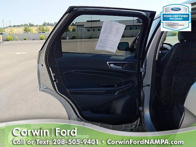 2019 Ford Edge Titanium